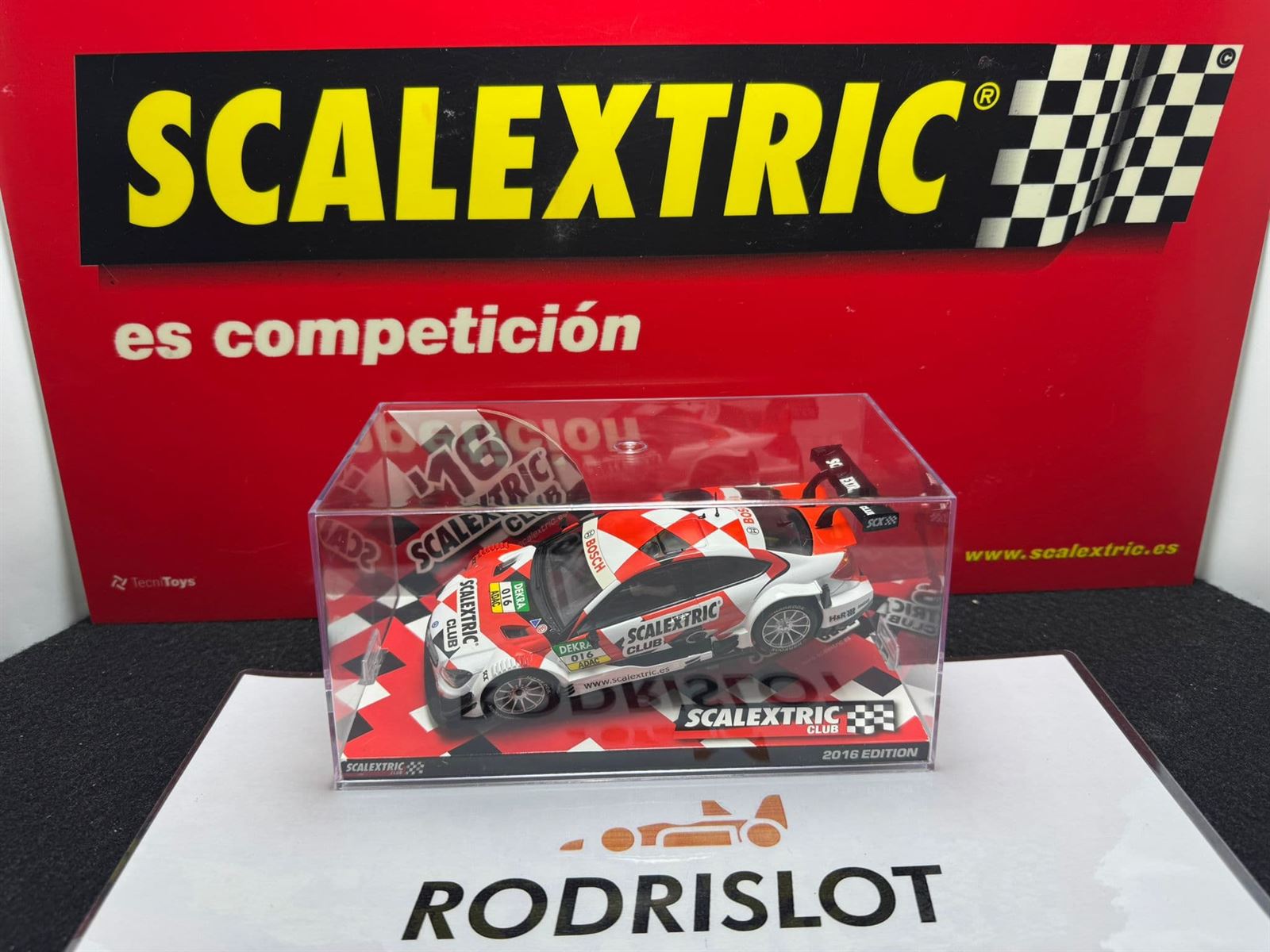 Coche Club Scalextric Mercedes C Coupé AMG DTM año 2016 - Imagen 1