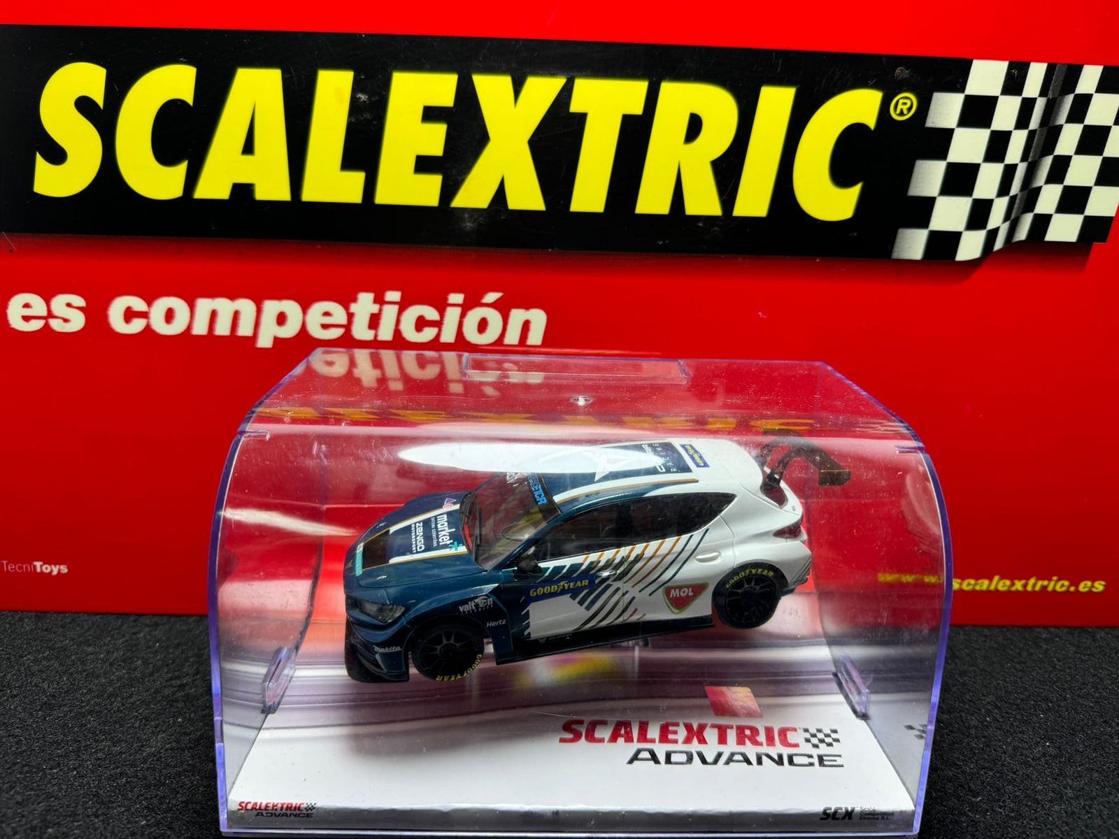 Coche Scalextric Advance Cupra E-Racer - M. Gene - Imagen 1