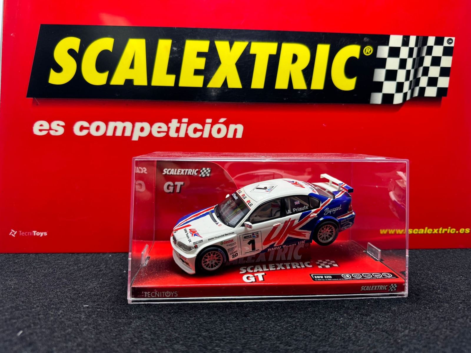 Coche Scalextric BMW 320i - Imagen 1