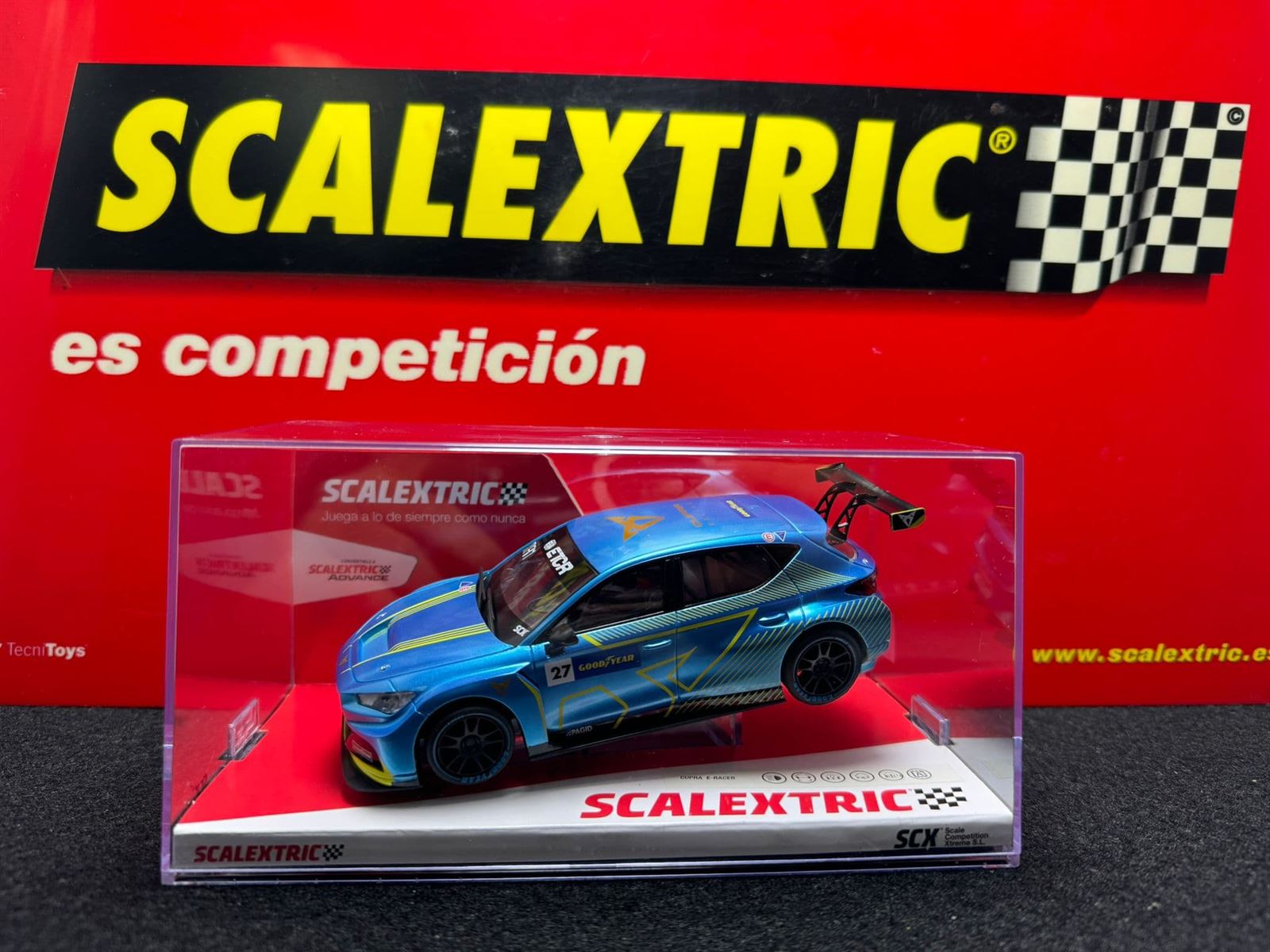 Coche Scalextric Original Cupra E-Racer - FIA World Cup Champion - Imagen 1