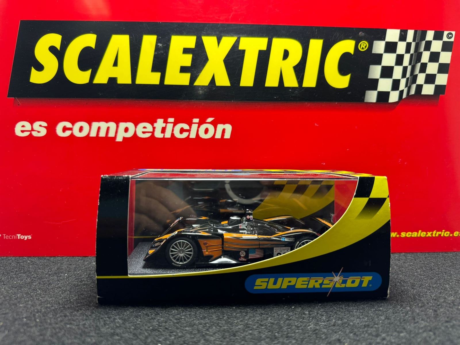 Coche Scalextric Superslot H2367 MG Lola - Imagen 1