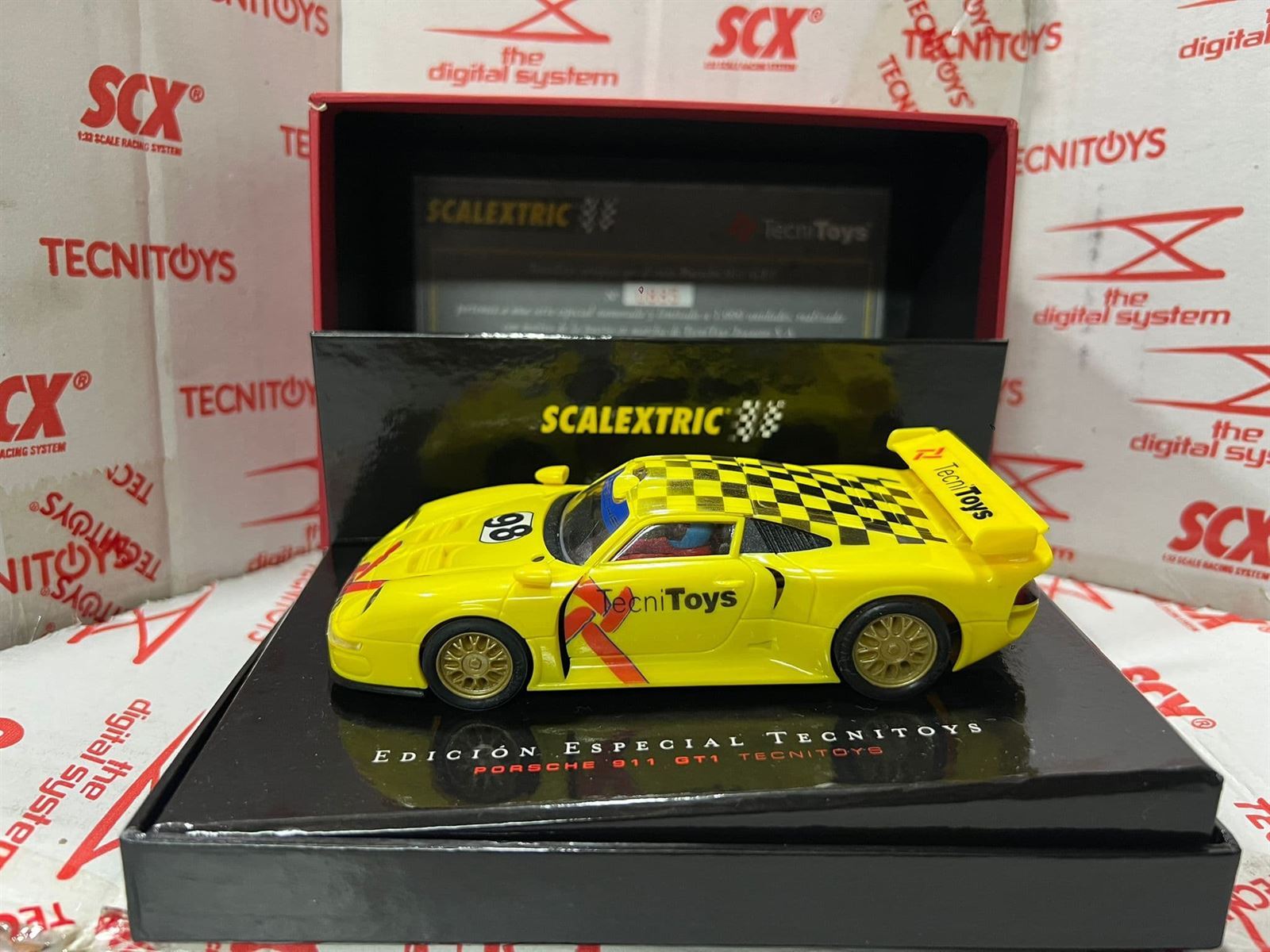 Scalextric Edición Especial Porsche 911 GT1 Tecnitoys - Imagen 1