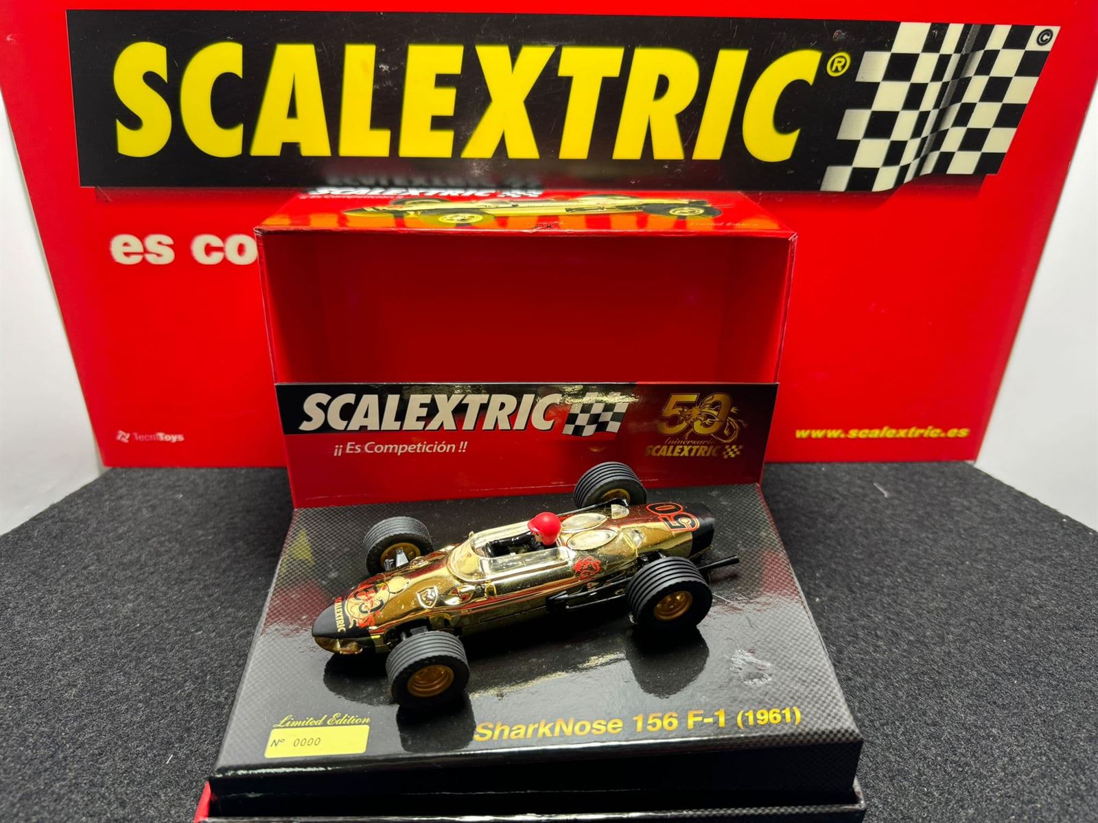 Scalextric Edición Limitada 50 Aniversario SharkNose 156 F-1 (1961) - Imagen 1