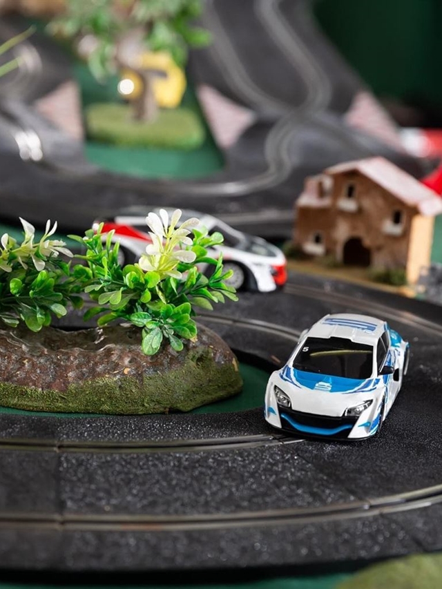 Todo en Slot y Scalextric: coches, pistas y accesorios a tu alcance